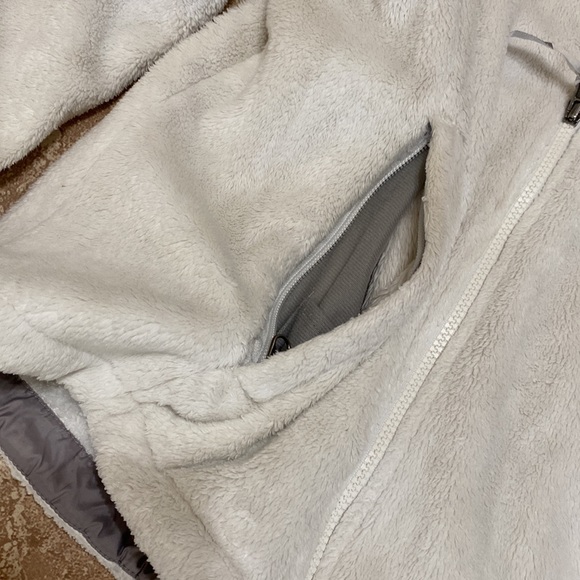 North Face Fleece Zip Up Jacket - Picture 5 of 6